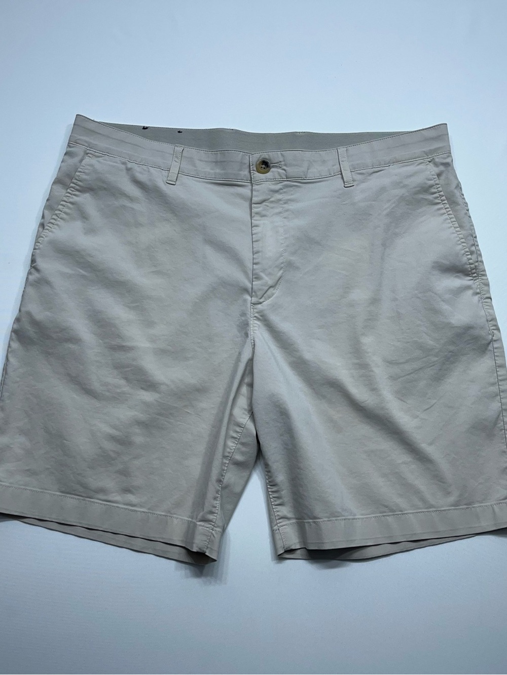 Faherty Shorts Mens Size 35 Khaki Stretch Hybrid Performance Coolmax Cotton